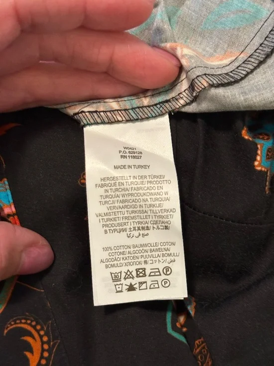 Boden Isodora Midi Shirt Dress in a black paisley chintz print - Picture 8 of 10